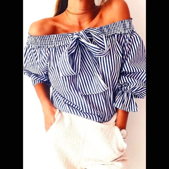 J.O.A. - Blue & White Stripe Blouse - Off Shoulder or On with Ties XS - Picture 2 of 11
